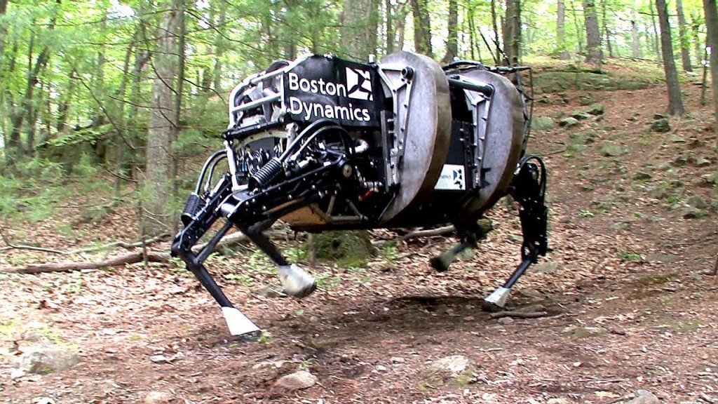 Boston Dynamics社の四足ロボット（YouTube公式アカウントより）